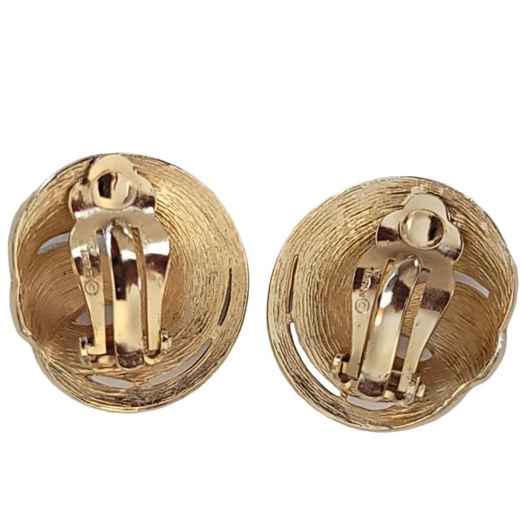 Trifari Crown Over T Gold Tone White Enamel Swirl Clip On Earrings, Signed K348 - Picture 4 of 9